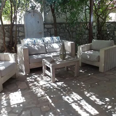 Beautiful Summer House In Σπίτι διακοπών *