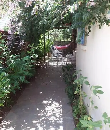 Beautiful Summer House In Σπίτι διακοπών Αγία Ευφημία