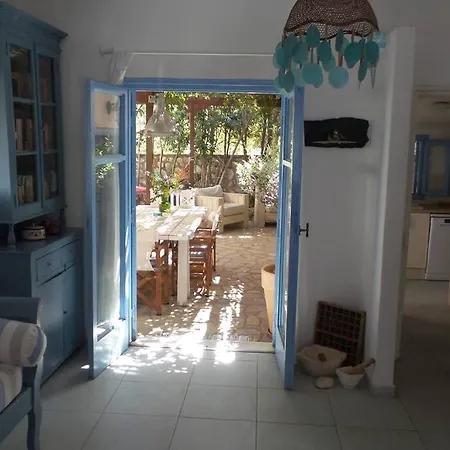 Σπίτι διακοπών Beautiful Summer House In Αγία Ευφημία